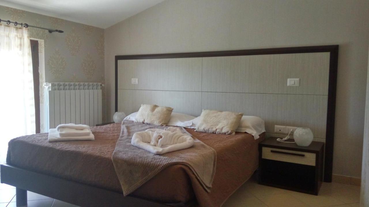 Relais Black Horse Миллезимо Экстерьер фото